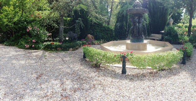 A fountain at Villa Quélude